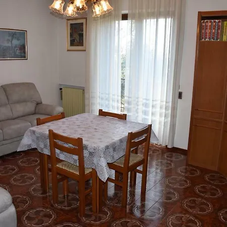 Ester Apartment